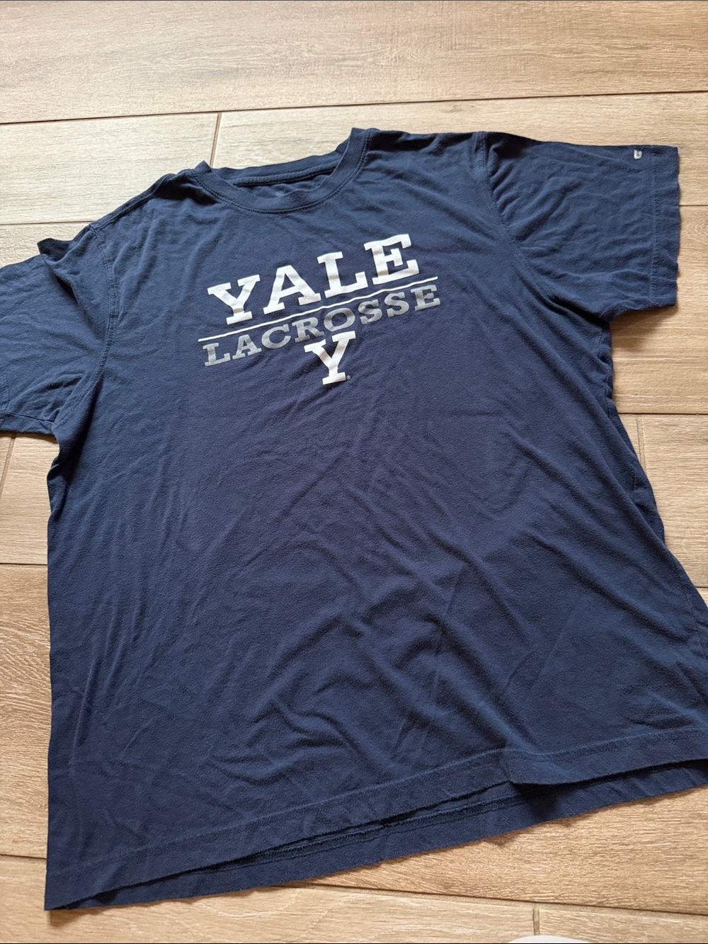 Colosseum Yale Lacrosse Tee LARGE